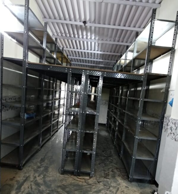 Mizznine Floor With Rack - Image 7
