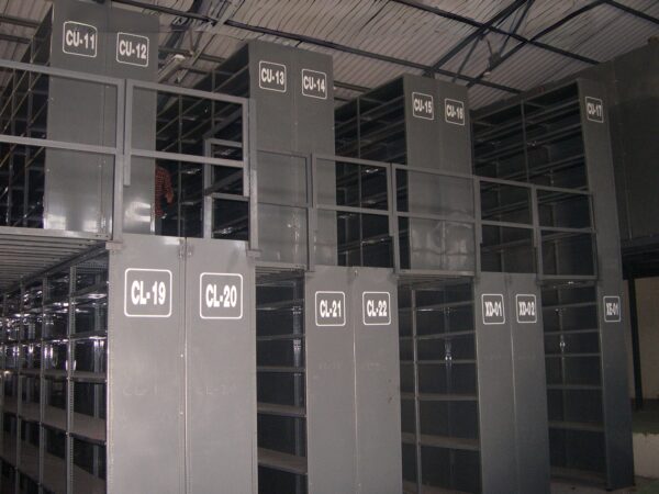 Mizznine Floor With Rack - Image 2