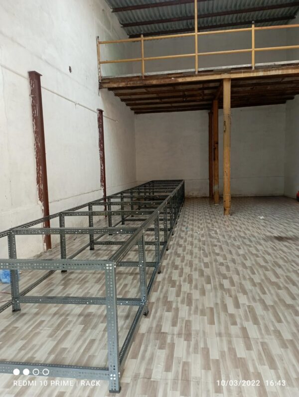 Garment Cutting Table - Image 16