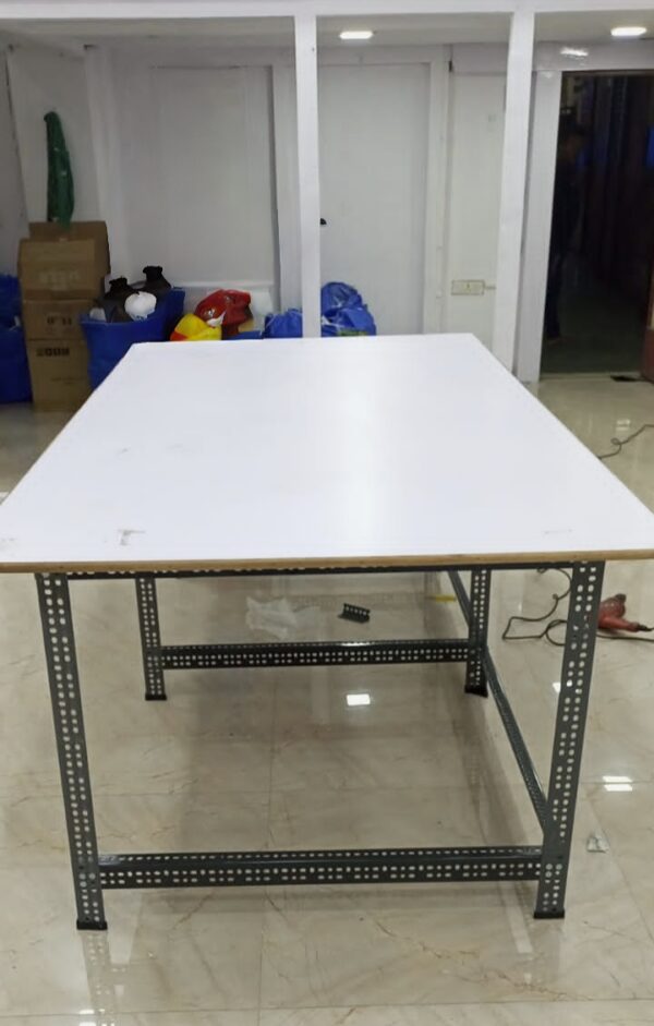Garment Cutting Table - Image 3