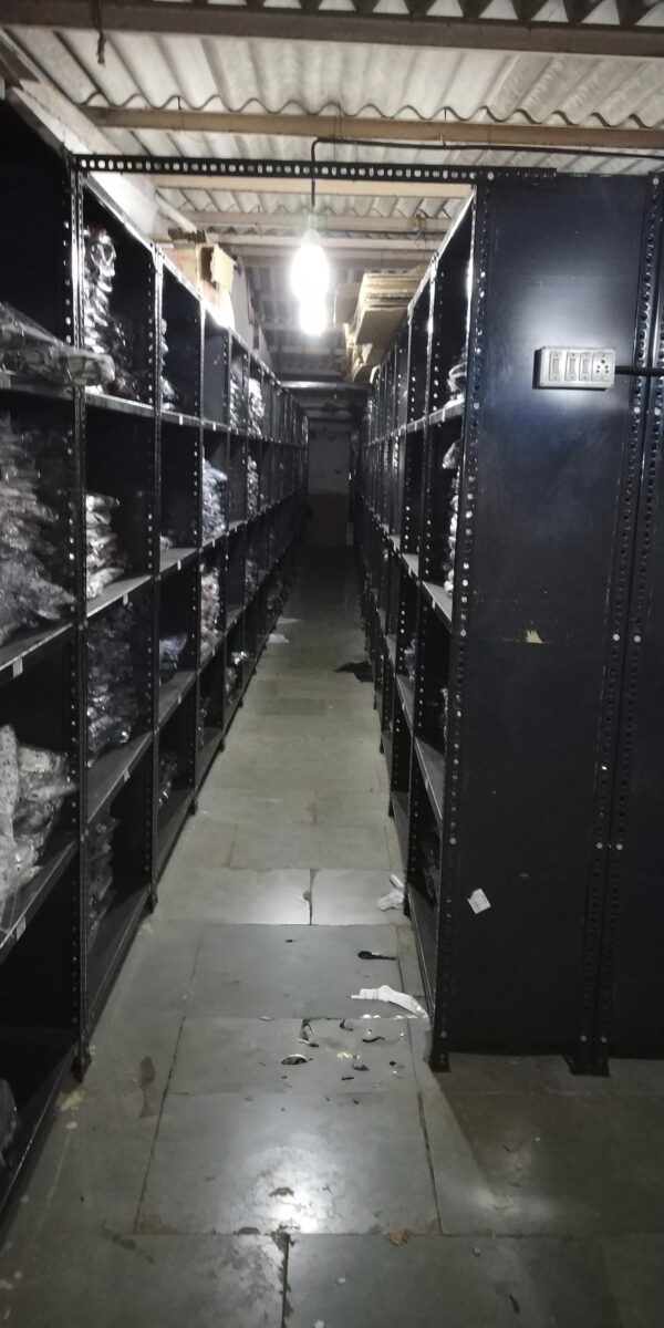 Rack Close side and back - Image 8